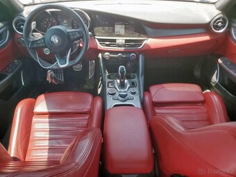 2021 Alfa Romeo Giulia Ti 2.0L AWD - 8