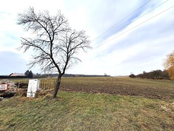 Stavební pozemek 1673 m2, Bělušice, Kolín - 8