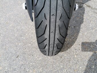 Kawasaki Z1000 - 8