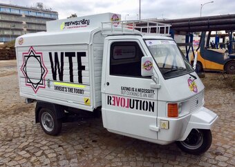 FOODTRUCK POJÍZDNÁ PRODEJNA STÁNEK OBČESTVENÍ - 8