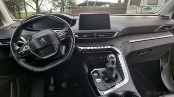 Peugeot 5008 1,2 Allure+, šíbr, 117000km - 8