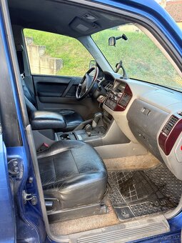Mitsubishi Pajero - 8