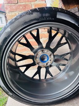 Alu kola Letní 235/40 R19 - 8