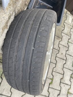 Škoda Superb 1 kola letní 17 - 8