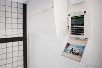 Pronájem skladového prostoru, 41m2, uzamykatelný, P5 - Jinon - 8