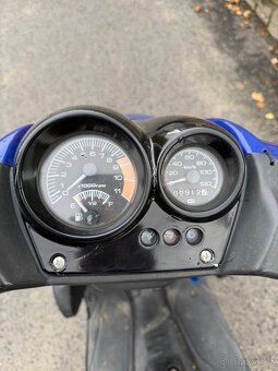 Yamaha Aerox 100 - 8