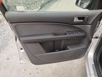 C-max 2.0TDCi 100kw, STK 7/2026, bez koroze - 8