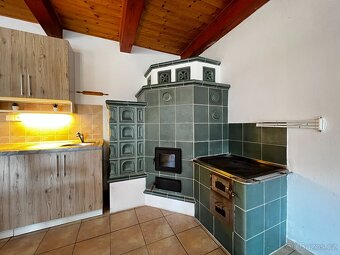Investiční příležitost Dům se 6 apartmány u Lipna. - 8