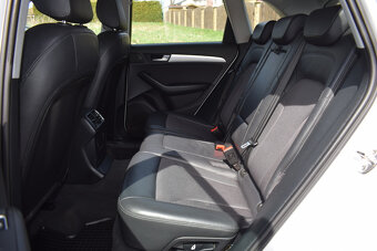 Audi Q5 2.0 TFSI S-Line Quattro MANUÁL TAŽNÉ Bi-Xenony záruk - 8