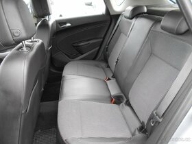 OPEL ASTRA 1,4T COSMO 1.MAJITEL TAŽNÉ - 8