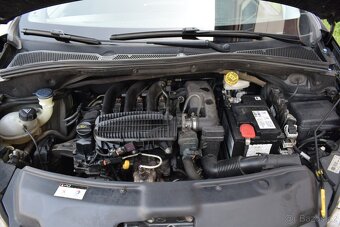 Peugeot 208 1.2i/5DVÉŘ/ČR/1MAJ/2017/129TKM - 8
