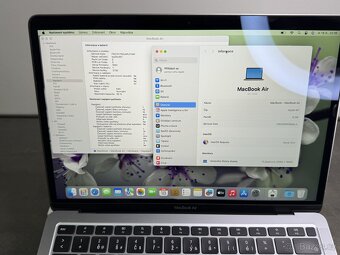 MacBook Air 13'' 2020 / M1 / 8GB / 256GB SSD / Space Gray - 8