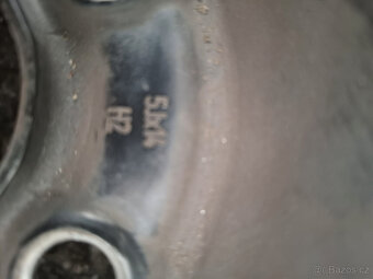 Letní kola a pneu Fabia 175/70/14 5x100 - 8