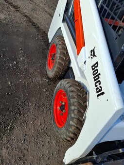 Smykový nakladač BOBCAT S70 2020R - 8