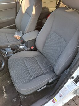 Toyota Corolla 1.6 97kw - 8