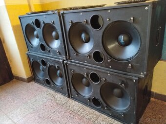 Basové Boxy Altronix 1200 wattů 8 ohmů - 8
