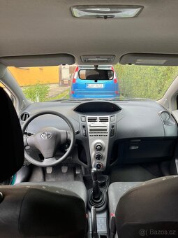 ZACHOVALÁ TOYOTA YARIS 1.3, 2006 - 8
