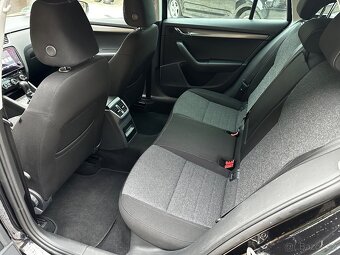 Škoda Octavia combi 1.5 TSI - 8