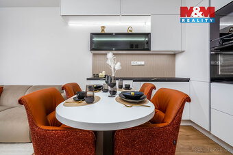 Prodej bytu 3+kk, 52 m², Hradec Králové, ul. třída SNP - 8