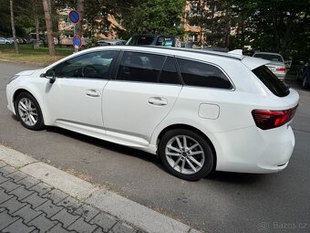Toyota Avensis combi 2.0 D 105kw r.v.2016 - 8