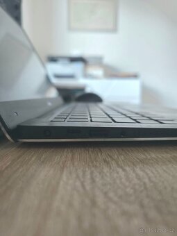 Dell XPS 13 (9360) - 8
