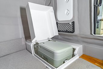 Trident 640 SUNDECK - 8