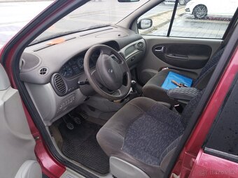 Renault Scénic - 8