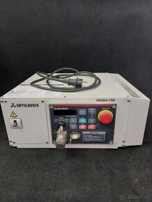 Průmyslový robot - MITSUBISHI ELECTRIC - 6osý - 8