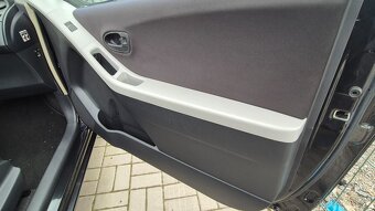 Toyota Yaris - 85000 km - 8