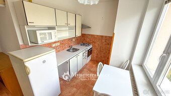 Prodej bytu s balkonem 3+1, 64 m2 - Znojmo, ul. Pražská sídl - 8