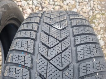 2ks pěkných zimních pneu Pirelli Sottozero 235/55/18 - 8