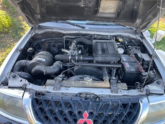 MITSUBISHI PAJERO SPORT 2.5TD 4X4 2002 - 8