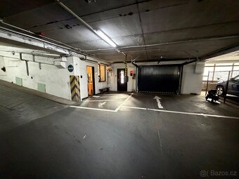Prodám garážové stání na Proseku P 9 Lovosická Ivestice - 8