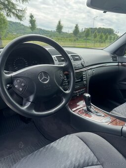 Mercedes-Benz E 270 CDi - 8