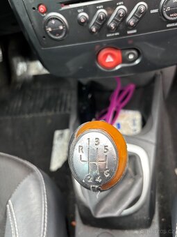 Renault clio 3 combi - 8