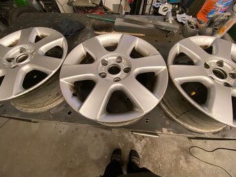 Prodám originál alu VW 5x112 R16 - 8