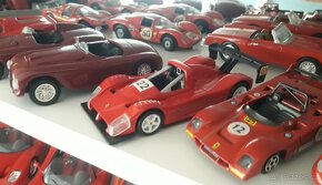 modely aut Ferrari - 8