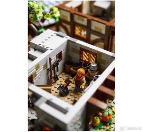 LEGO 21325 Středověká Kovárna (Medieval Blacksmith) - 8