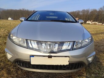 HONDA CIVIC UFO BENZÍN 1.8i 103KW SERVIS ROK VÝROBY 2008 - 8