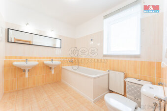 Pronájem rodinného domu, 158 m², Jenštejn, ul. Zlatnická - 8