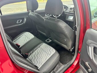 Škoda Fabia 1.4i 16V 63kW Senzory DIGI KLIMA Bluetooth - 8