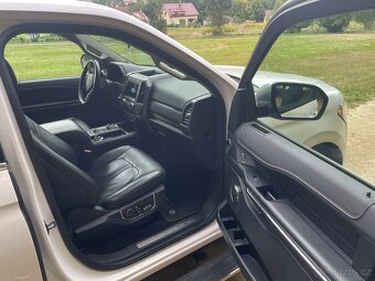 Ford Expedition Platinum Max - 8