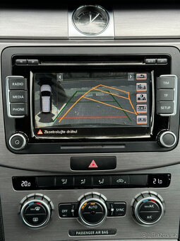 Volkswagen Passat 2.0 tdi 103 kw - 8