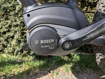 Elektrokolo Apache Manitou Bosch Active Plus 500 - 8