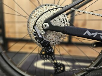 NOVÉ KARBONOVÉ HORSKÉ KOLO MRX, 130 mm zdvih, teleskopická s - 8