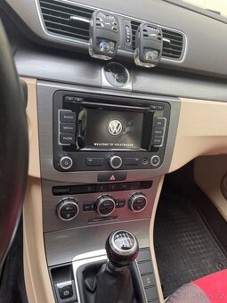 VW Passat B7 combi 1.6 TDI 77 kw, nová STK platná do 01/2027 - 8