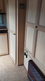 Karavan LMC 430 + predstan - 8