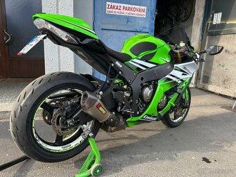 Kawasaki ZX-10R Ninja - 8