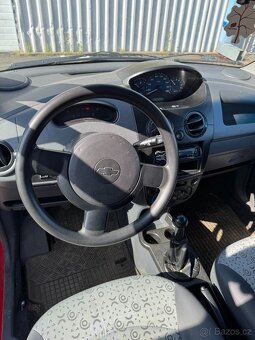 Chevrolet Spark 0.8i 38KW, Vyšší nastupování - 8