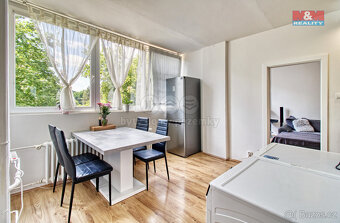 Prodej bytu 3+1, 70 m², OV, Chomutov, ul. Jiráskova - 8